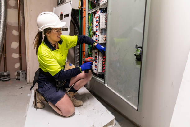 Best Electrical Outlet Repair  in Elsmere, DE